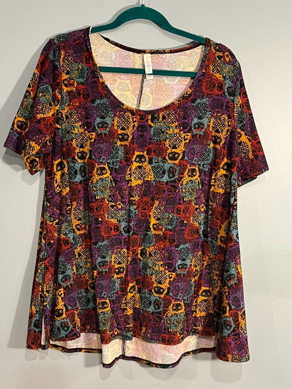 LuLaRoe Classic T Women's L Owl Print Round Neck Short Sleeve